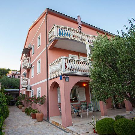 Apartments Ljubo Стари Град Экстерьер фото
